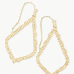 Kendra Scott Sophia Drop Earrings in Gold